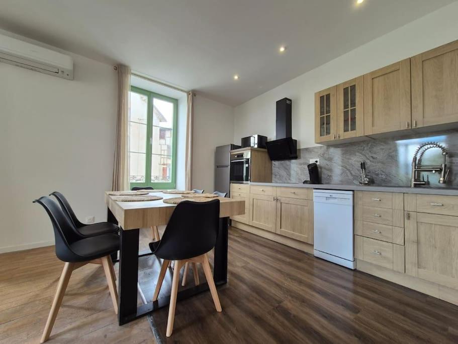 Apartment #panoramique#t3#balcon#thiers# *