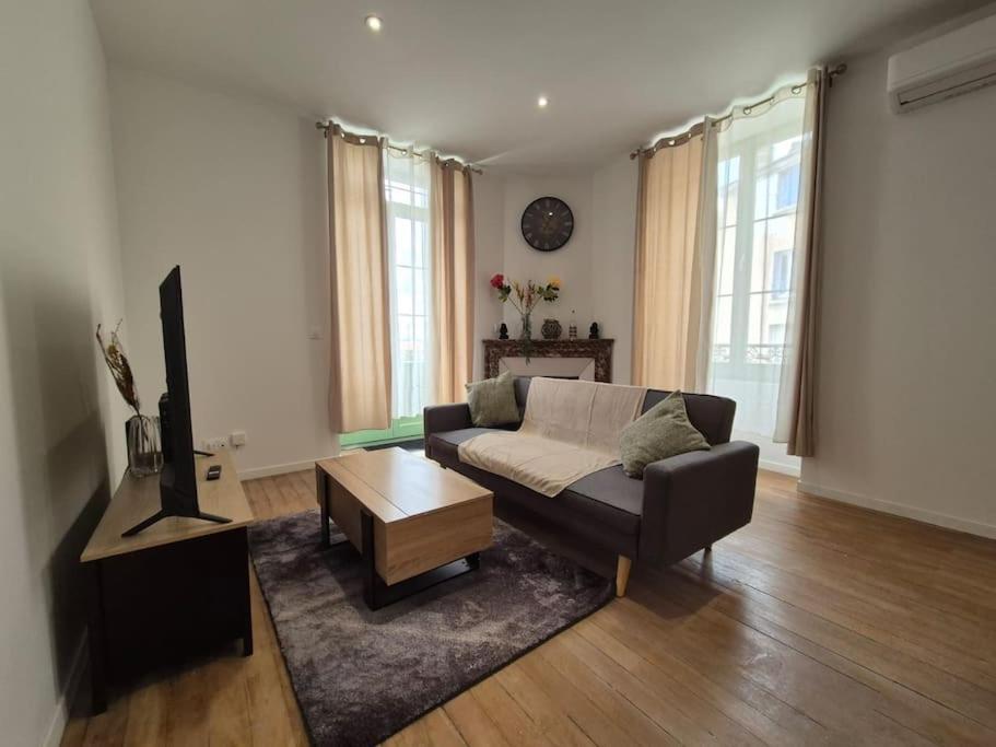#panoramique#t3#balcon#thiers# Apartment Thiers